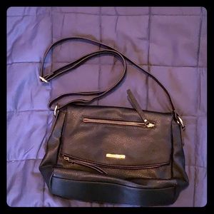 Black shoulder/satchel bag